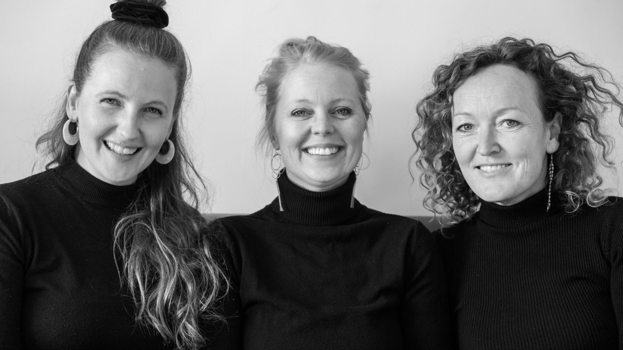 Den gamle sangskat m/Sara Grabow, Martine Madsen og Eva Skipper