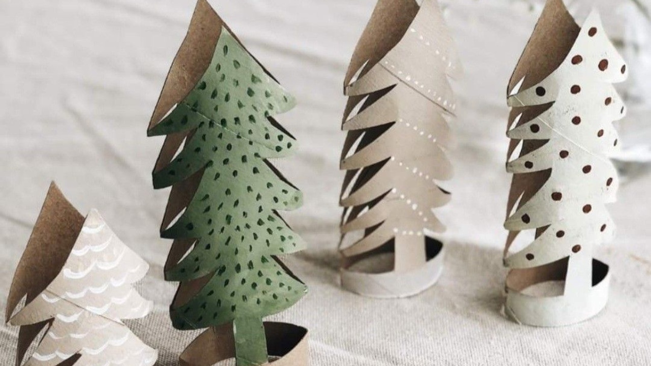 Børnenes eventyrlige klippeklistre bord