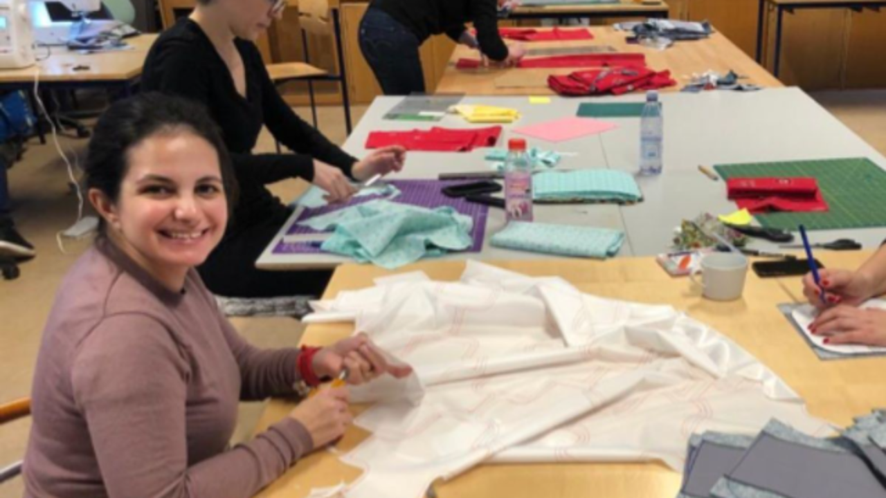 Sy bind med Days for Girls